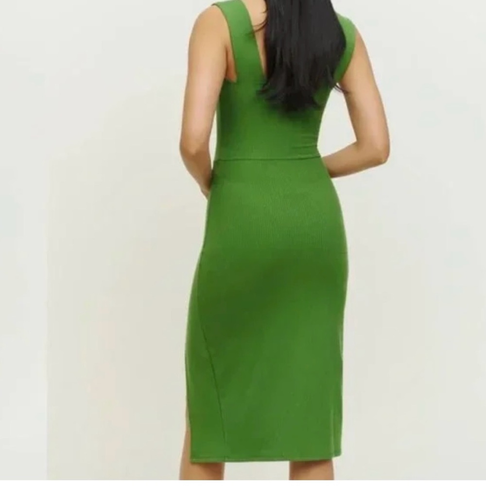 Reformation Cassi Knit Dress in Palm Green Medium - Picture 2 of 9